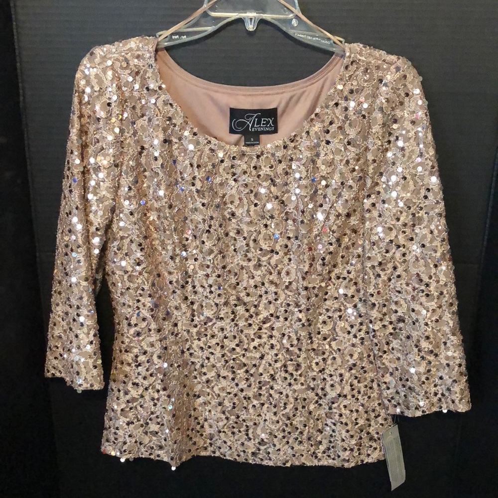 A beautiful gold/ tan sequins top